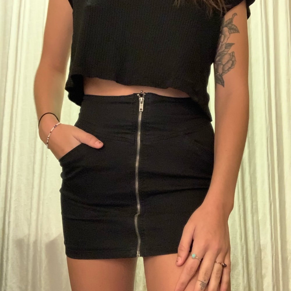 H&M Zip-Up Skirt